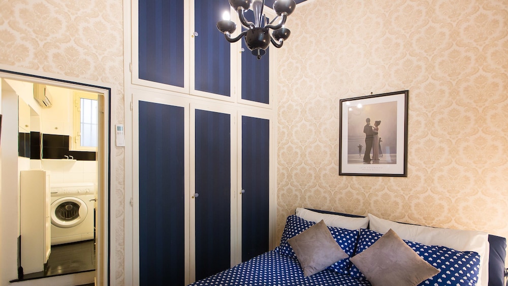 Rental In Rome Veneto Apartment