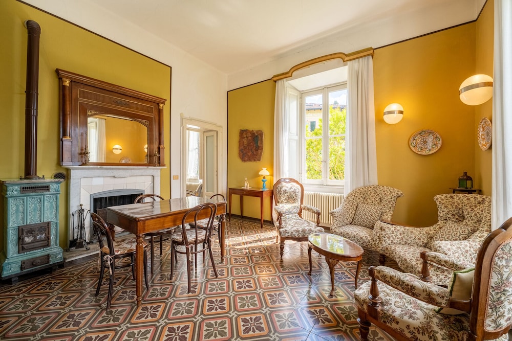 Emilia Gemstone Apartment by Wonderful Italy