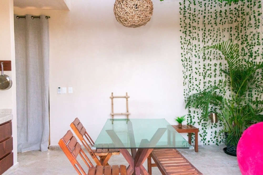 Santuario Apartments