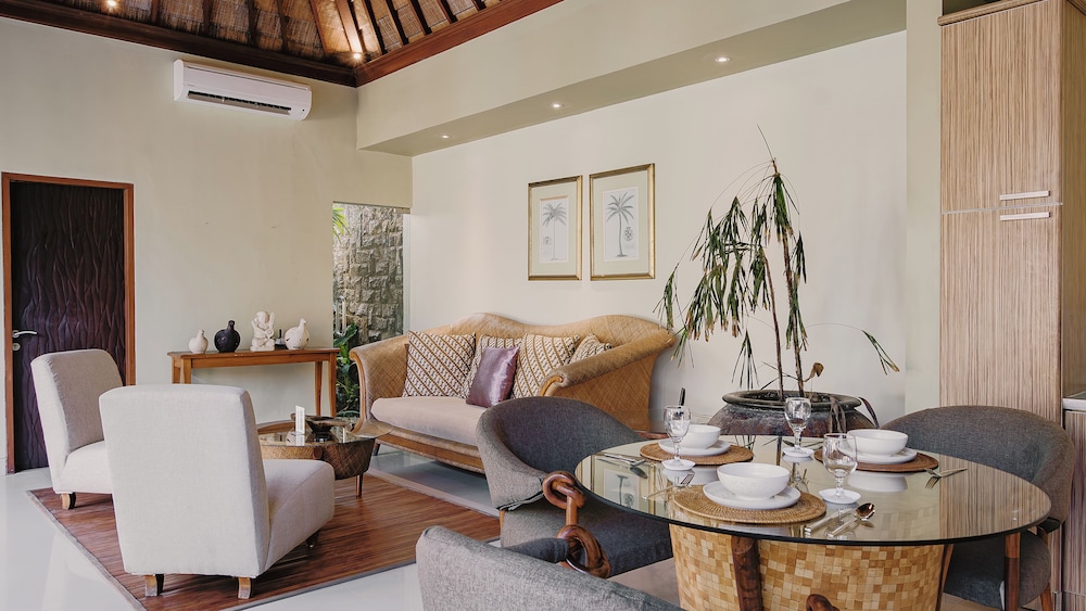 Jepun Villa by Betterplace