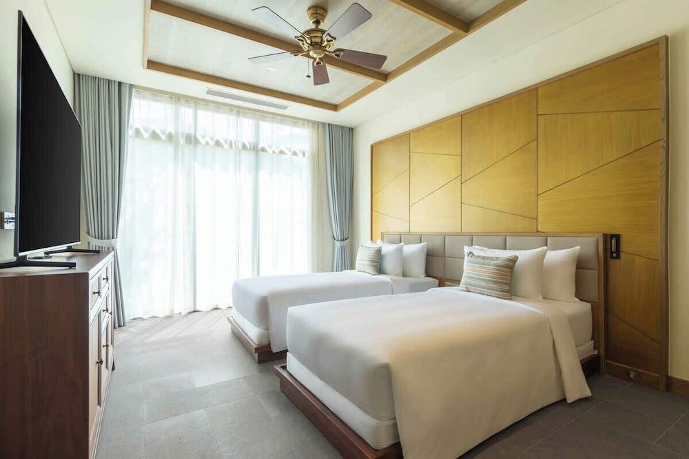 Luxe 5 Star Villa Private Pool Resort Access