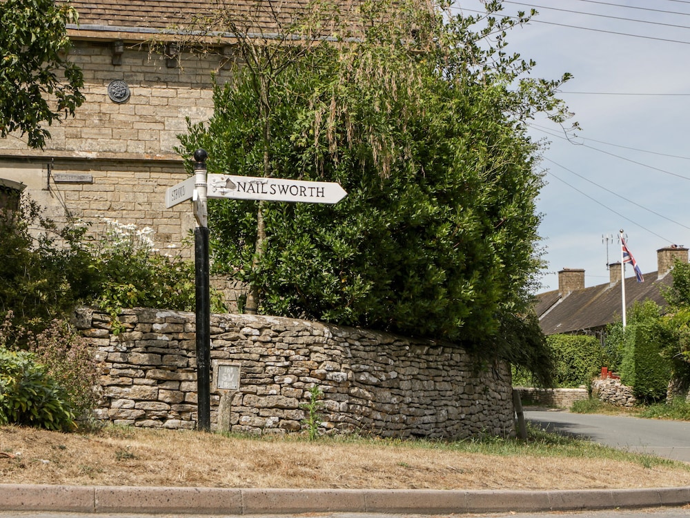 Tinkley Cottage