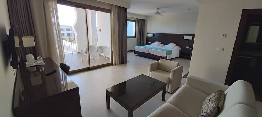 Hotel Concorde Green Park Palace