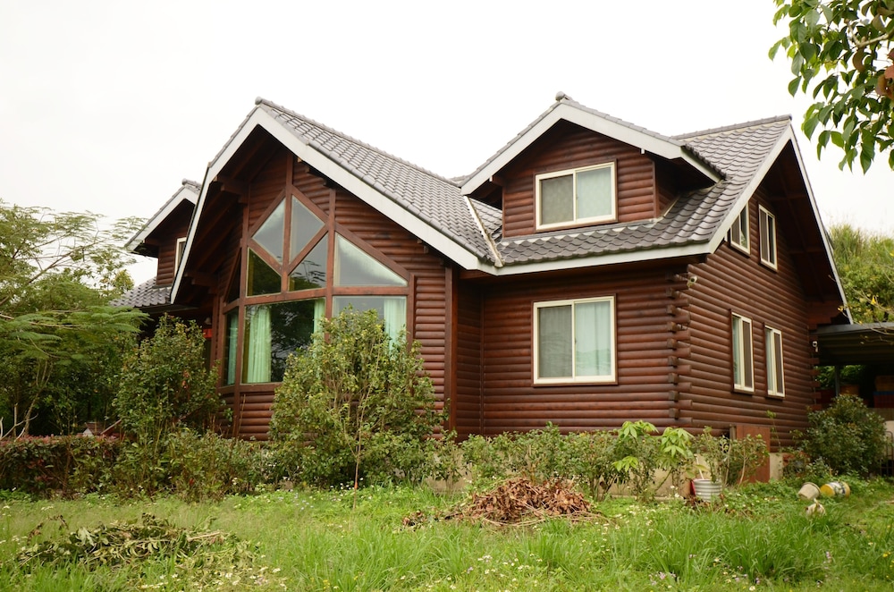 Hsinchu Emei Canadian WoodHouse Homestay