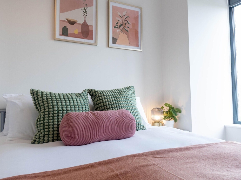Two-bedroom by Leeds Art Gallery by Belvilla view 2