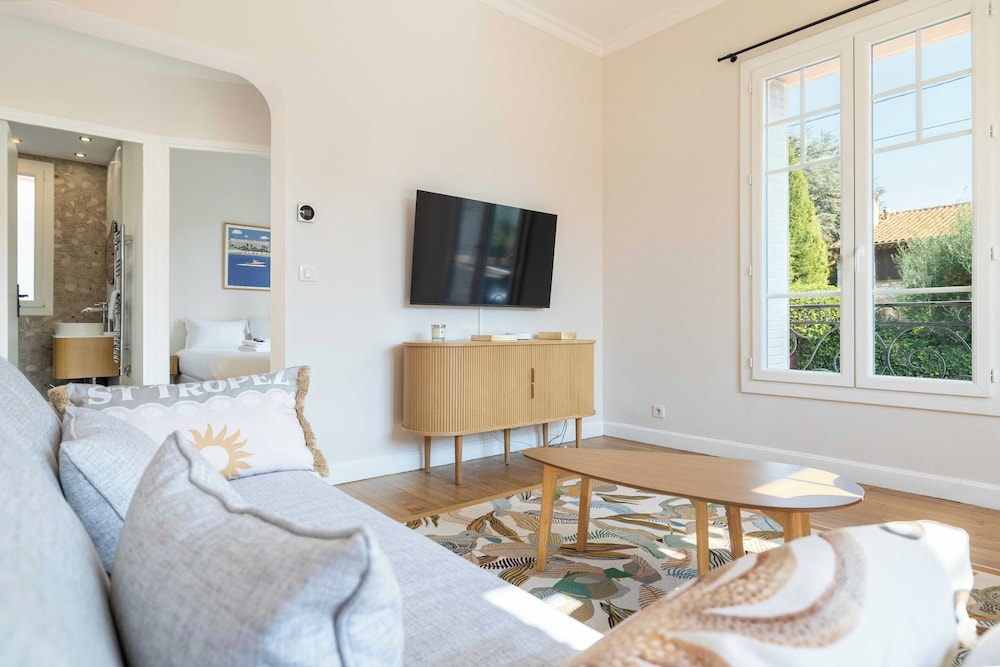 Warm Apartment - 2br/6p - Cannes/near Beach
