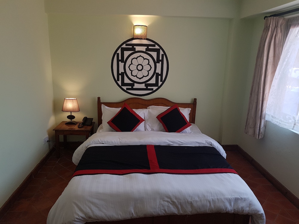Khwapa Chhen Guest House and Restaurant