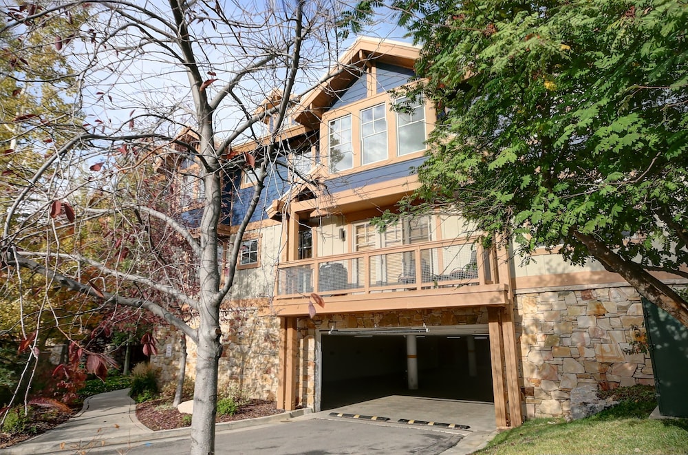 Park City Ski Resort - Town Pointe Condos