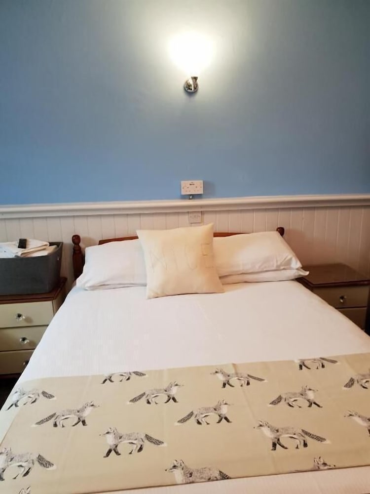 Meadows Way Guest House