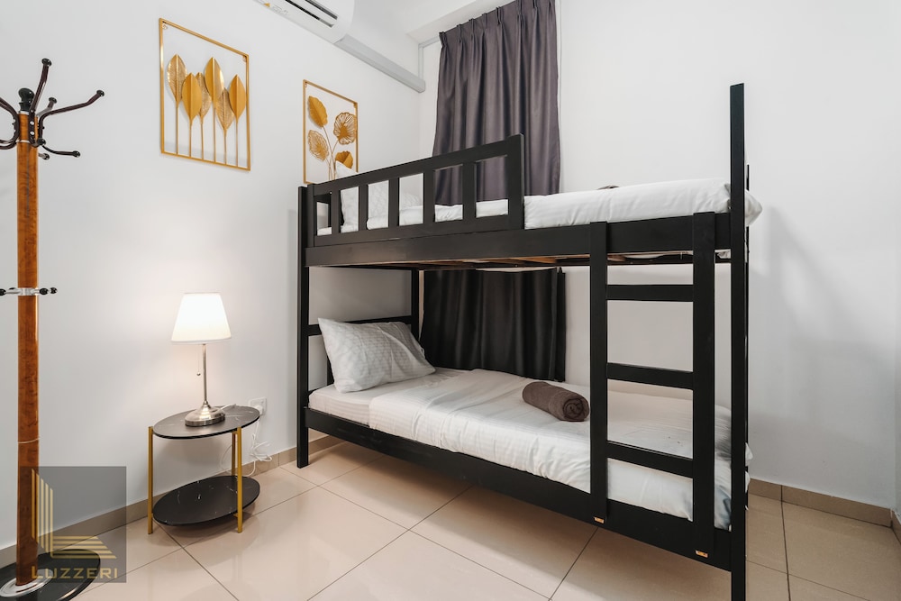 Legasi Kampung Bharu Guesthouse