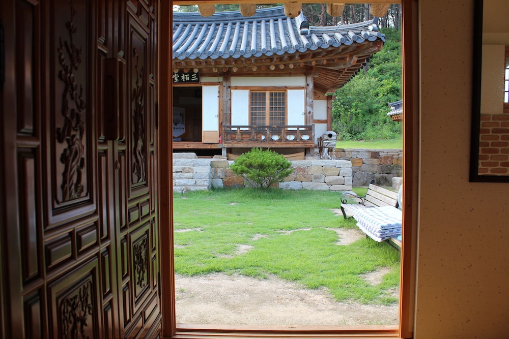 Ongyejongtaek Sambaekdang