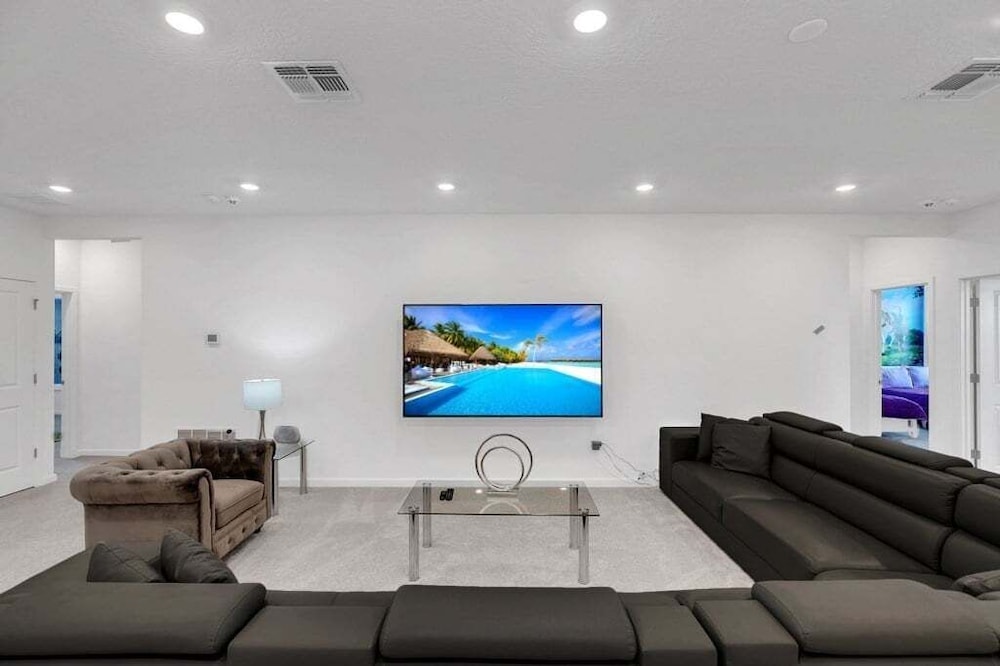 Everyone Can Come So Much Space Pool Home! 15 Bedroom Villa