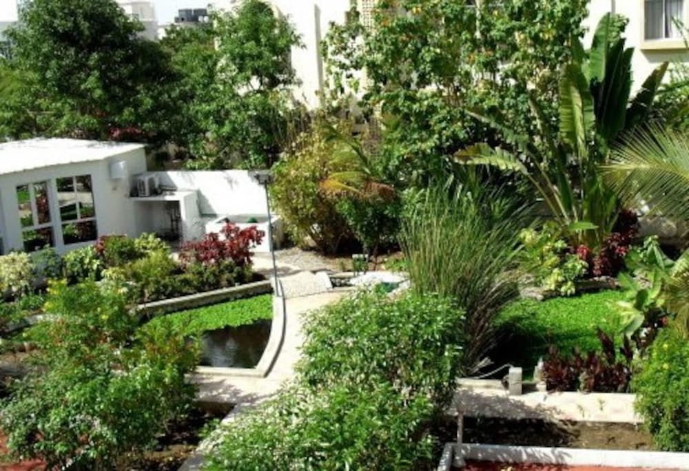 Garden Roomz Oman