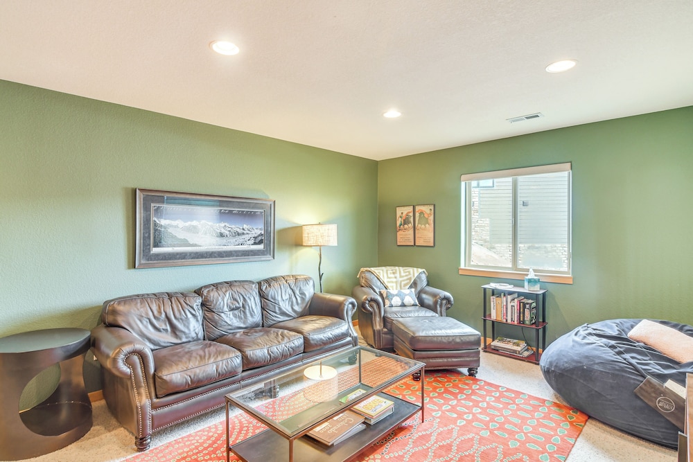 Spacious Fraser Duplex w/ Fireplace & Scenic Views