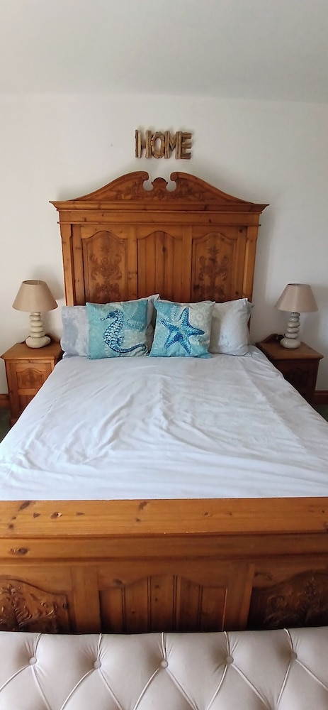 Bayview Cottage Escape in Pendine