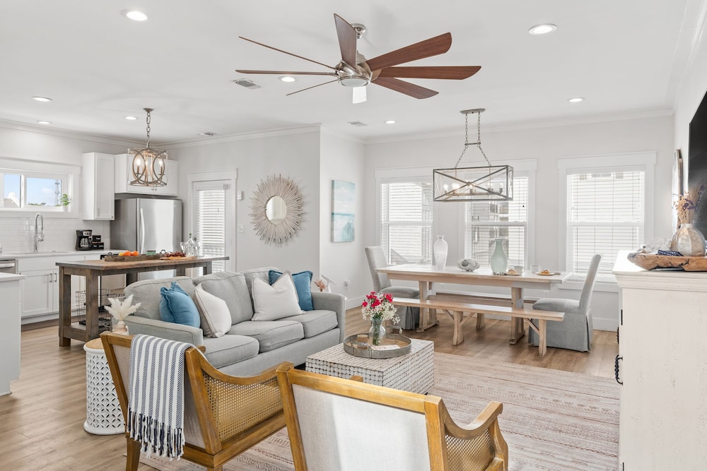 Blue Surf Lane Miramar Beach Home w Pool Firepit Golf Cart Quick Beach Access