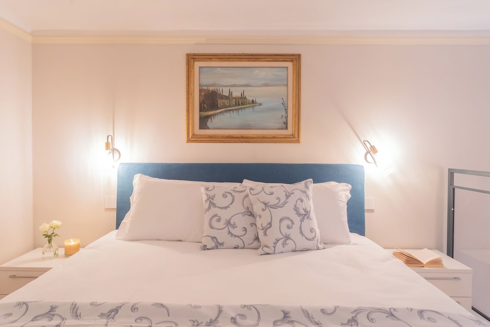 Cinque Giornate 70 Suites by Rent all Como