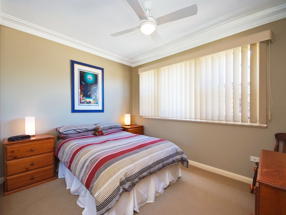 Nelson Bay Vacations - The Bay Escape at Nelson Bay - Property Image 2