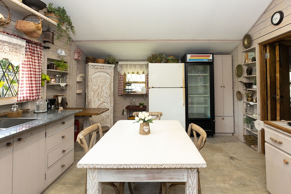 Quinta Pavo Real by Acomodo