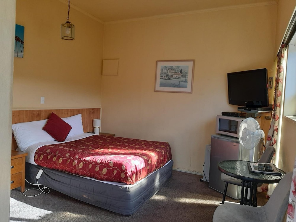Avana Suites