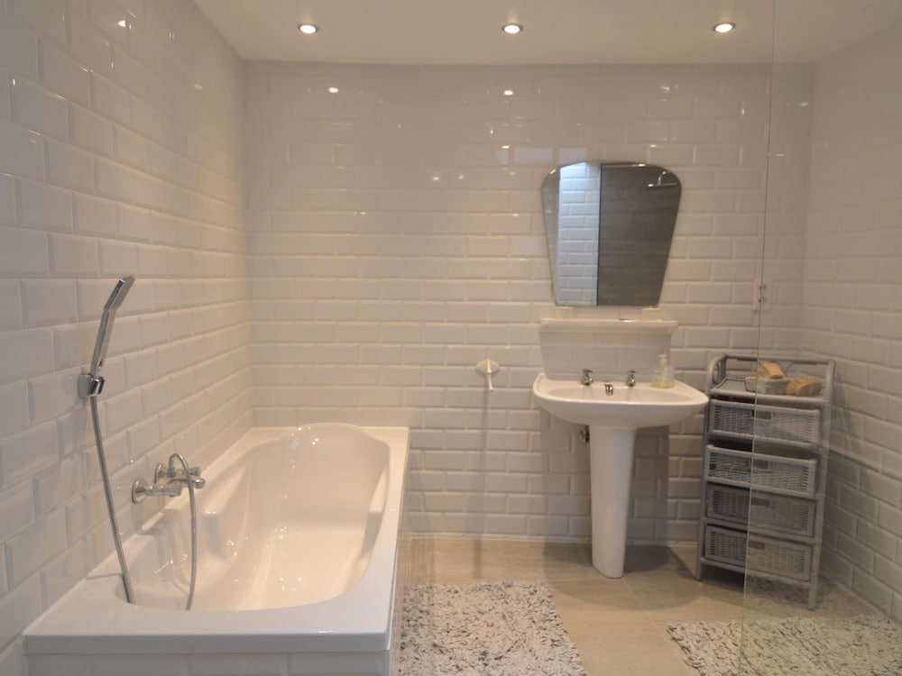Stylish Stay Near Forest, photo 29
