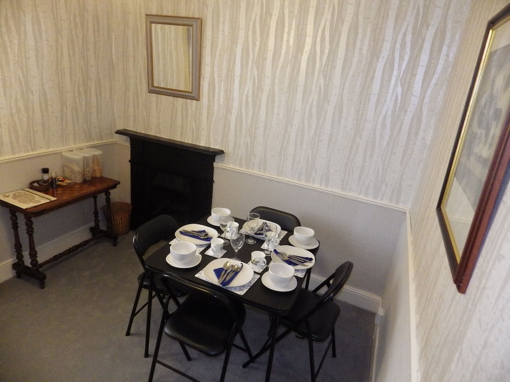 Ryvington Apartments