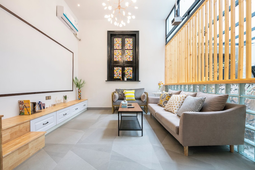 Shanghai Hills&XING 132 Family Homestay