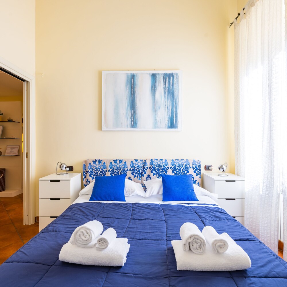 Casa Vacanze Nostos Alabardieri by Napoliapartments