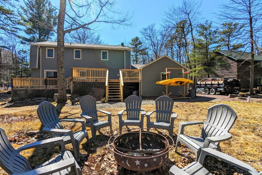 Double Diamond Lodge by Avantstay Group Escape w Firepit Patio Activities