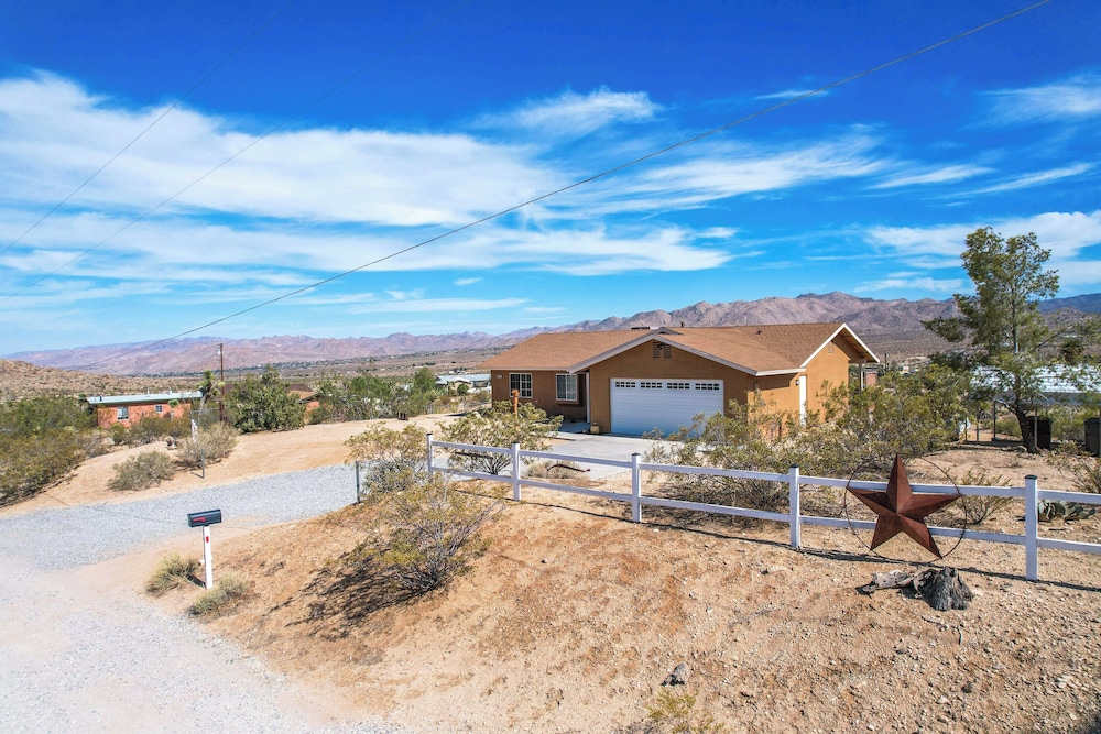 Western Oasis Corral