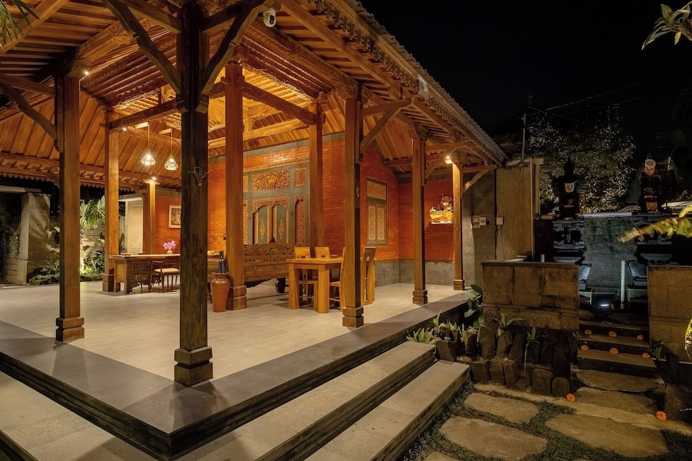 Agrapana Ubud Villa
