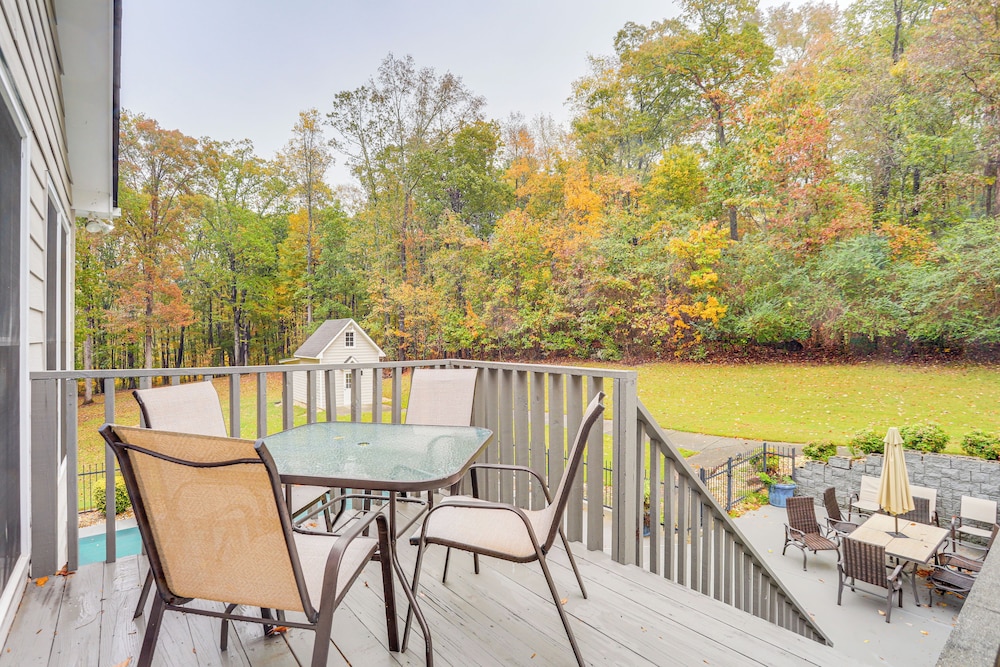8 Mi to Lake Lanier: Guest House in Buford!