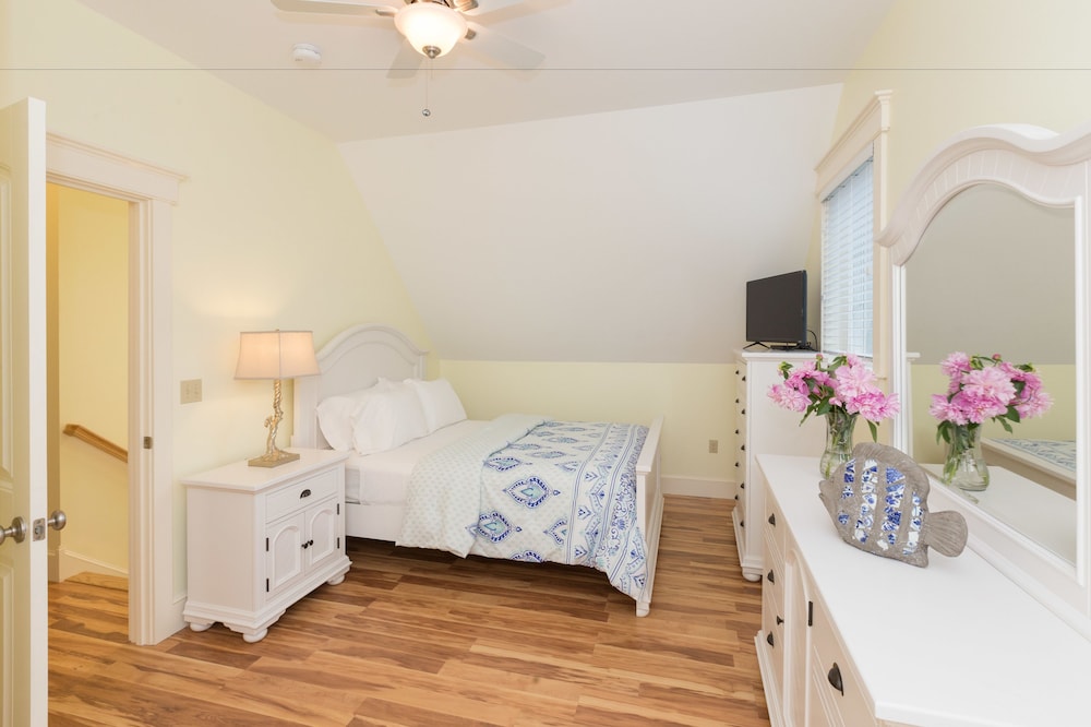 Sheepscot Harbour Village Resort