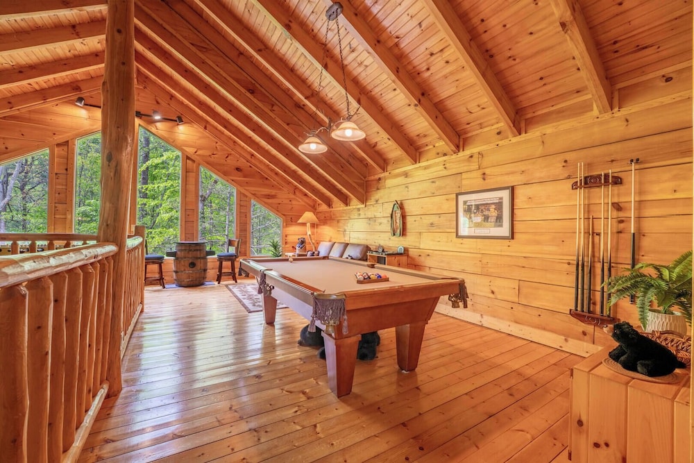 Smoky Bear Cabin