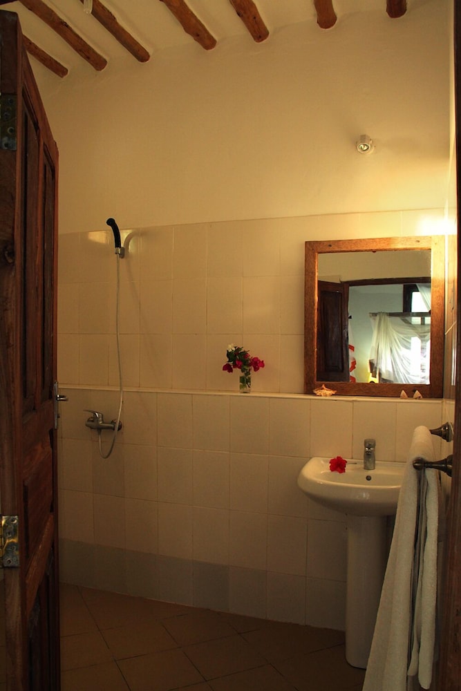 Photo 32