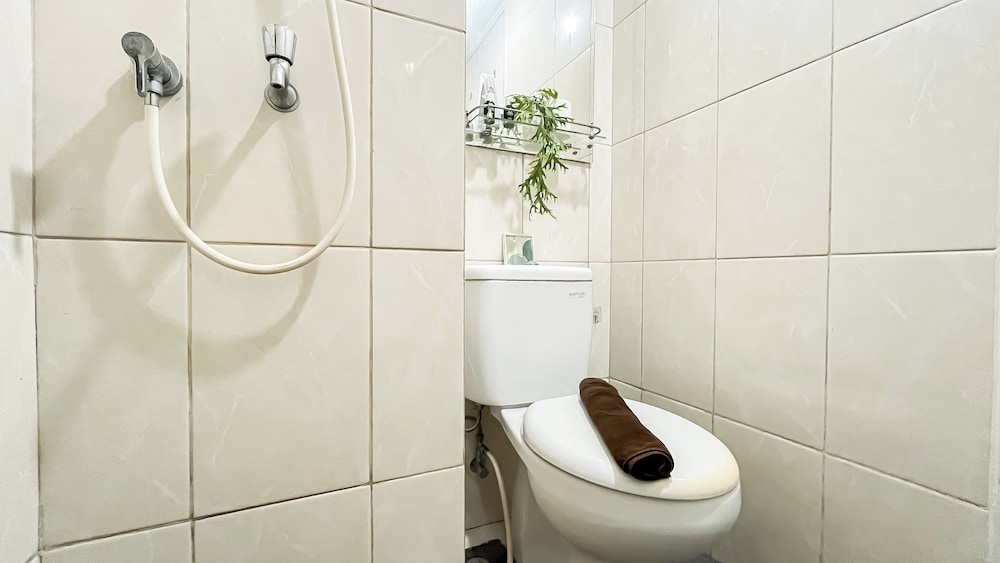 Cozy Studio Apartment Near Binus At Springlake Summarecon Bekasi