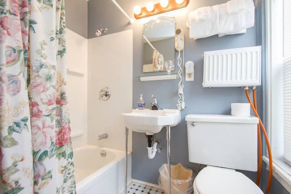 Plymouth Vacations - Salt Ash Inn - Property Image 96