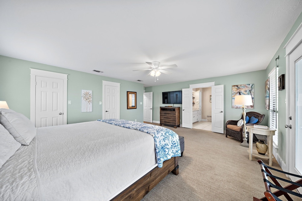 Bay Vista by Ryson Vacation Rentals