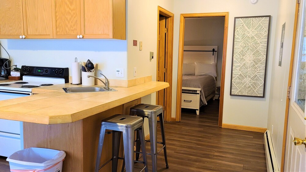 Estes Park Condos - Property Image 12