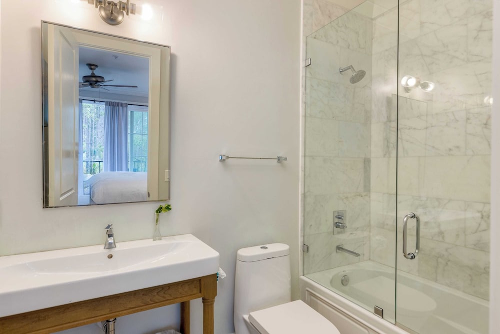 Sleeps 48, 2 Homes w/ Private Beach Access Bradley Circle Buyout by Avantstay