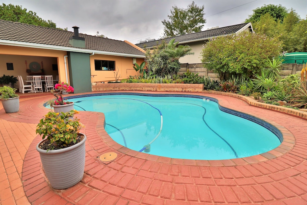 35 Kelkiewyn Bed & Breakfast
