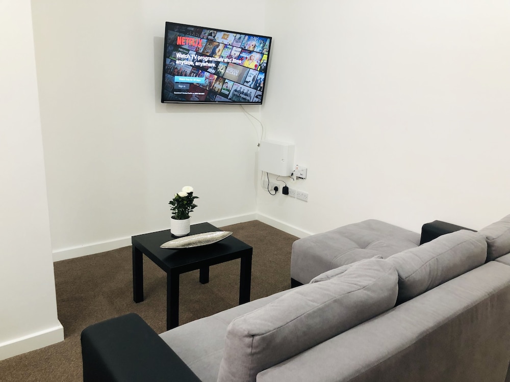 Leicester Vacations - Showcase Apartments - Highcross House Apart Hotel - Property Image 15