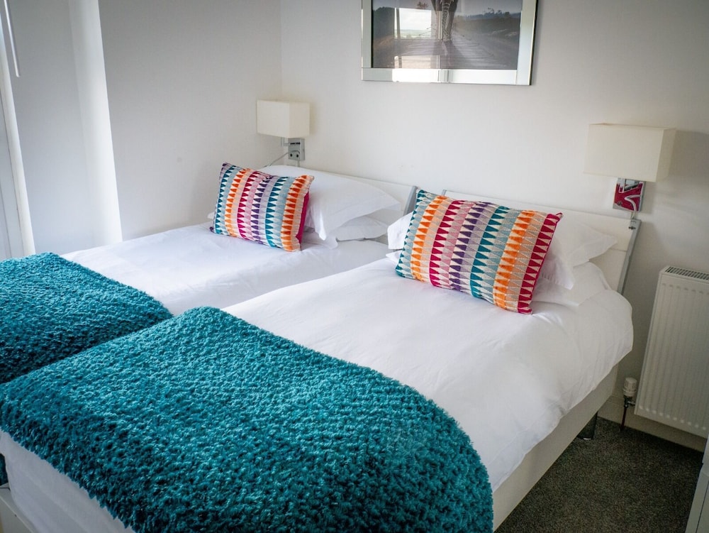 Captivating House in Aberdare Sleeps 6 Near Brecon view 4