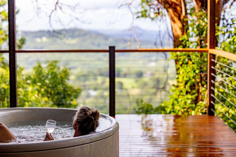 Treetops Seaview Montville