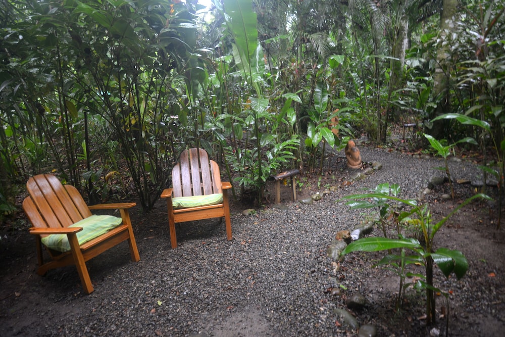 Pachamama Jungle River Lodge