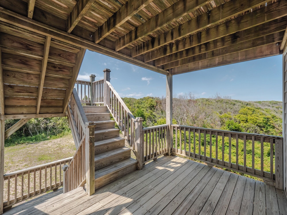 Pelican Palms by Topsail Realty