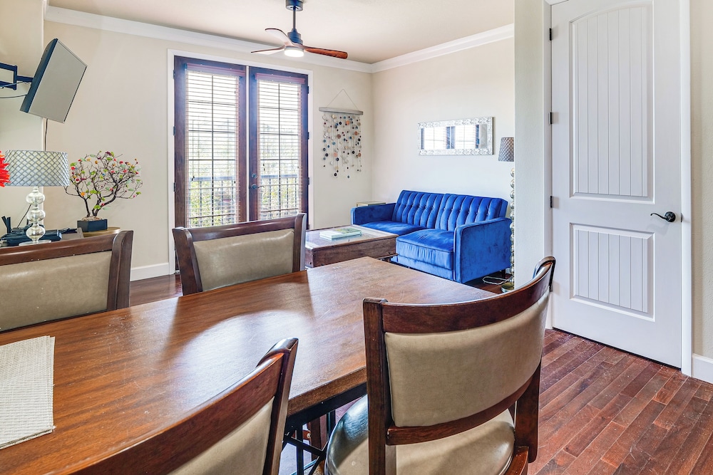 8 Mi to Disney: Pet-friendly Apt w/ Resort Perks