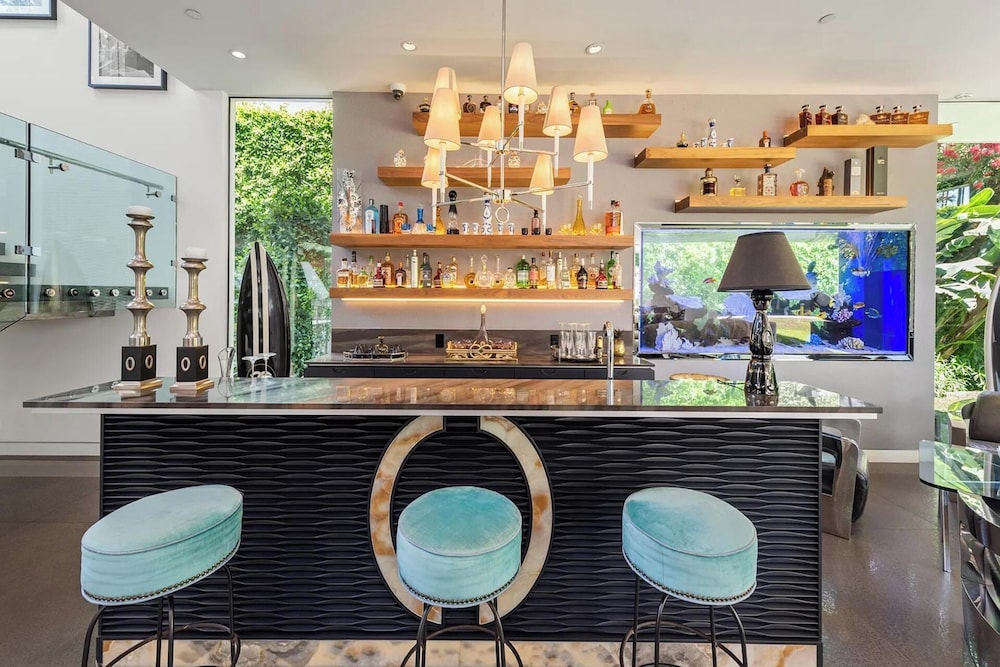 Alta Royale - Exquisite Designer Retreat Near Soho House & Rodeo Drive