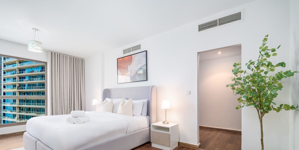 LUX The Murjan Sea View Suite 2