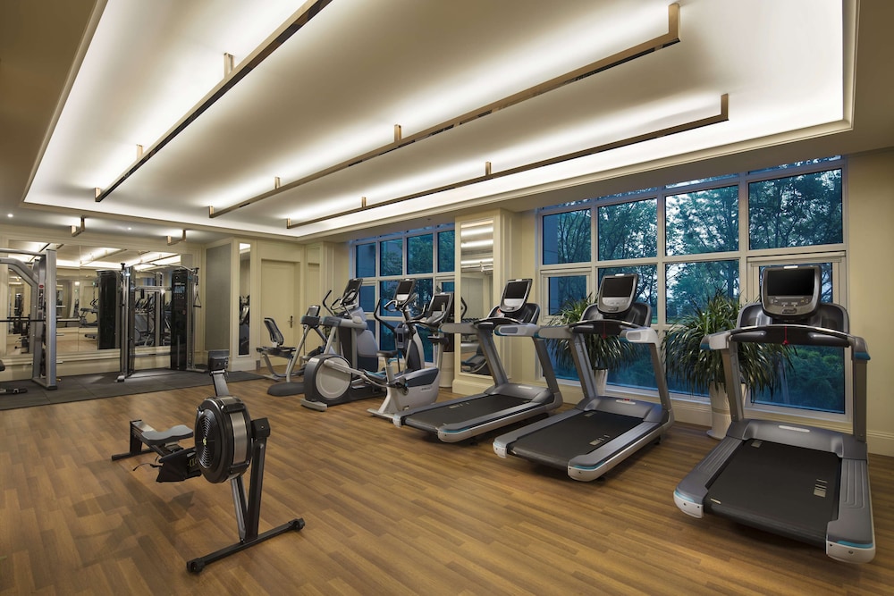 Hilton Dalian Golden Pebble Beach Resort